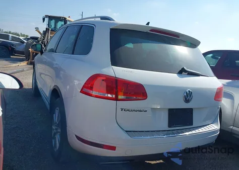 2013 Volkswagen Touareg Vr6 Sport z USA, uszkodzony, nr VIN WVGEF9BP8DD011521